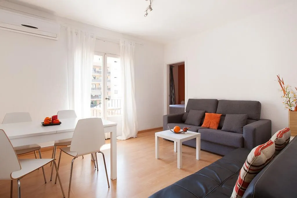 Your Home - Sagrada Familia Apartment Barcellona