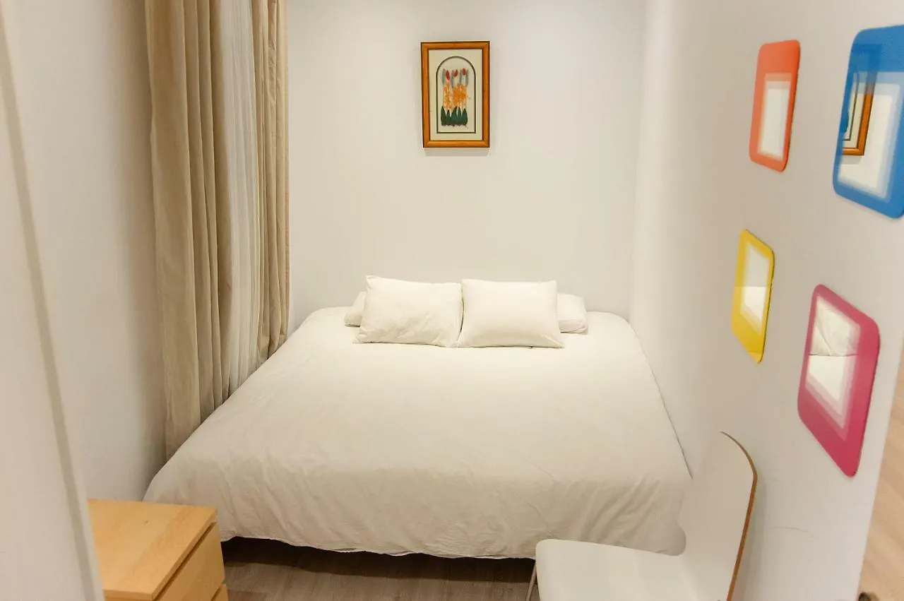 Your Home - Sagrada Familia Apartment Barcelona